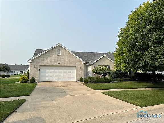 3rd image of 4341 N Watercrest Dr
