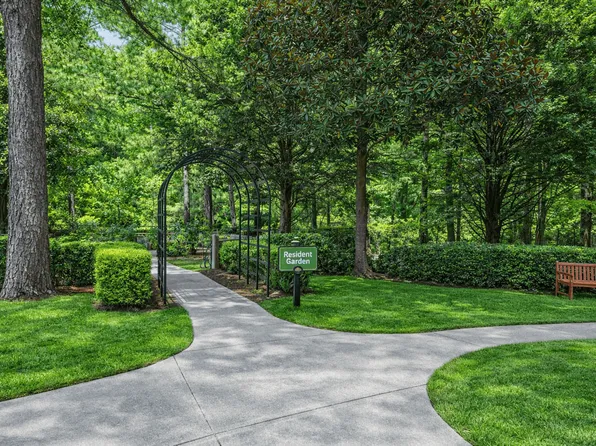 Columbia Colony Senior