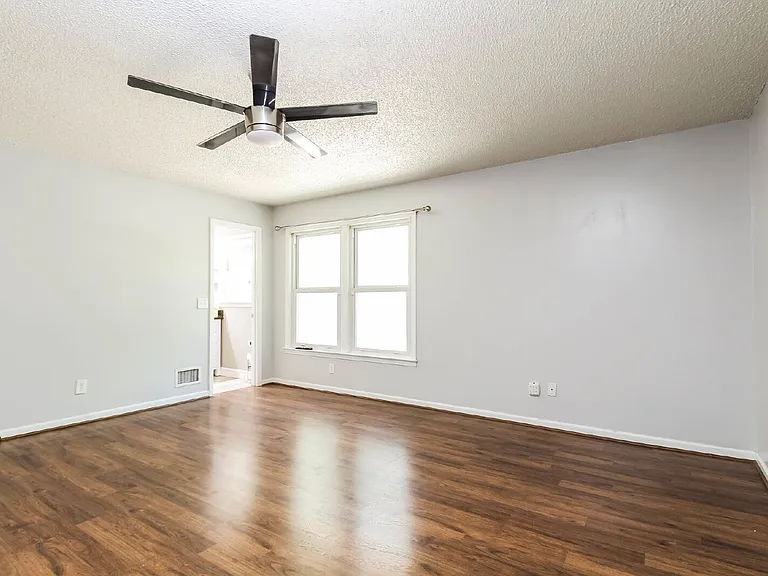 9424 Highgate Rd — Photo 16