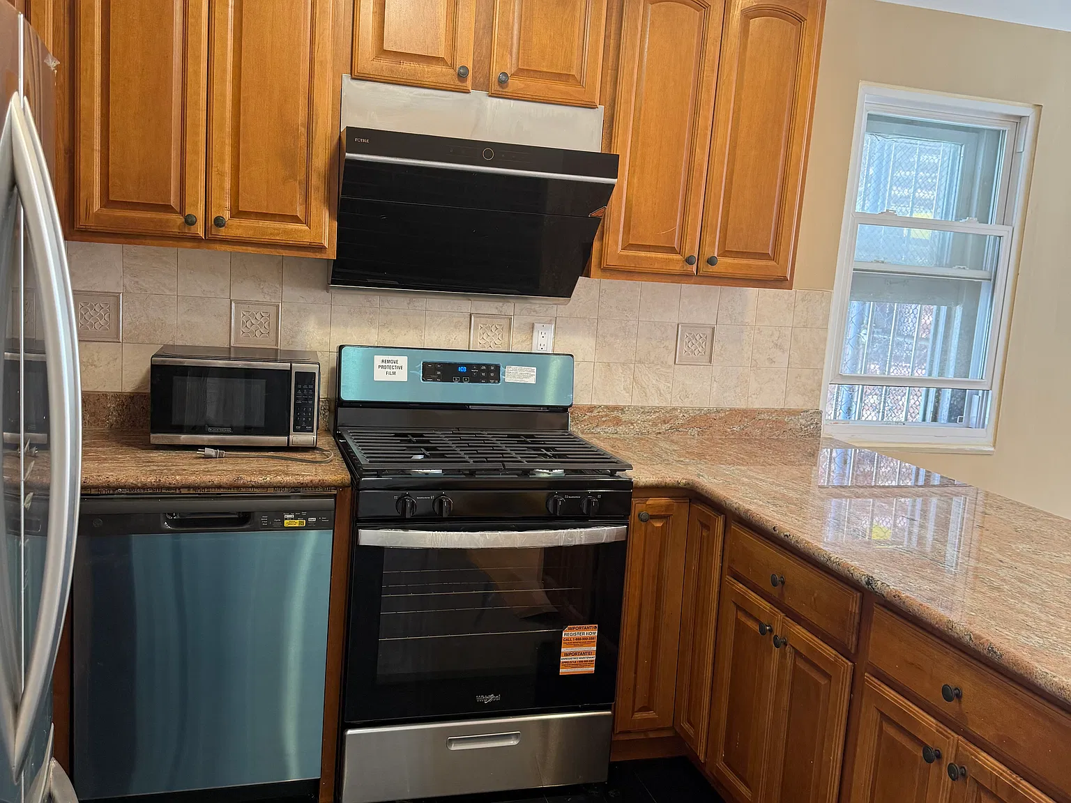 2 bed, 911 sqft, $2,700 — Photo 4