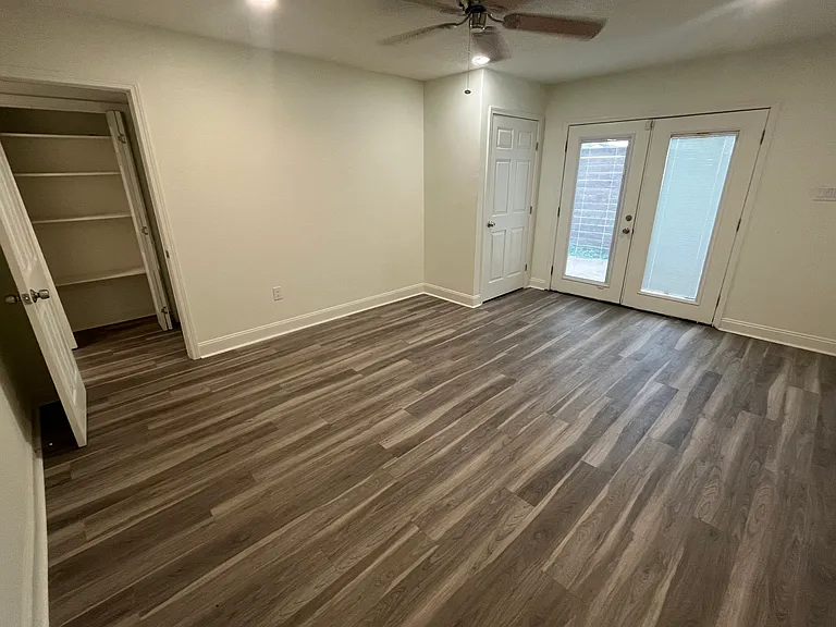 6341 Canal Blvd #1 — Photo 9