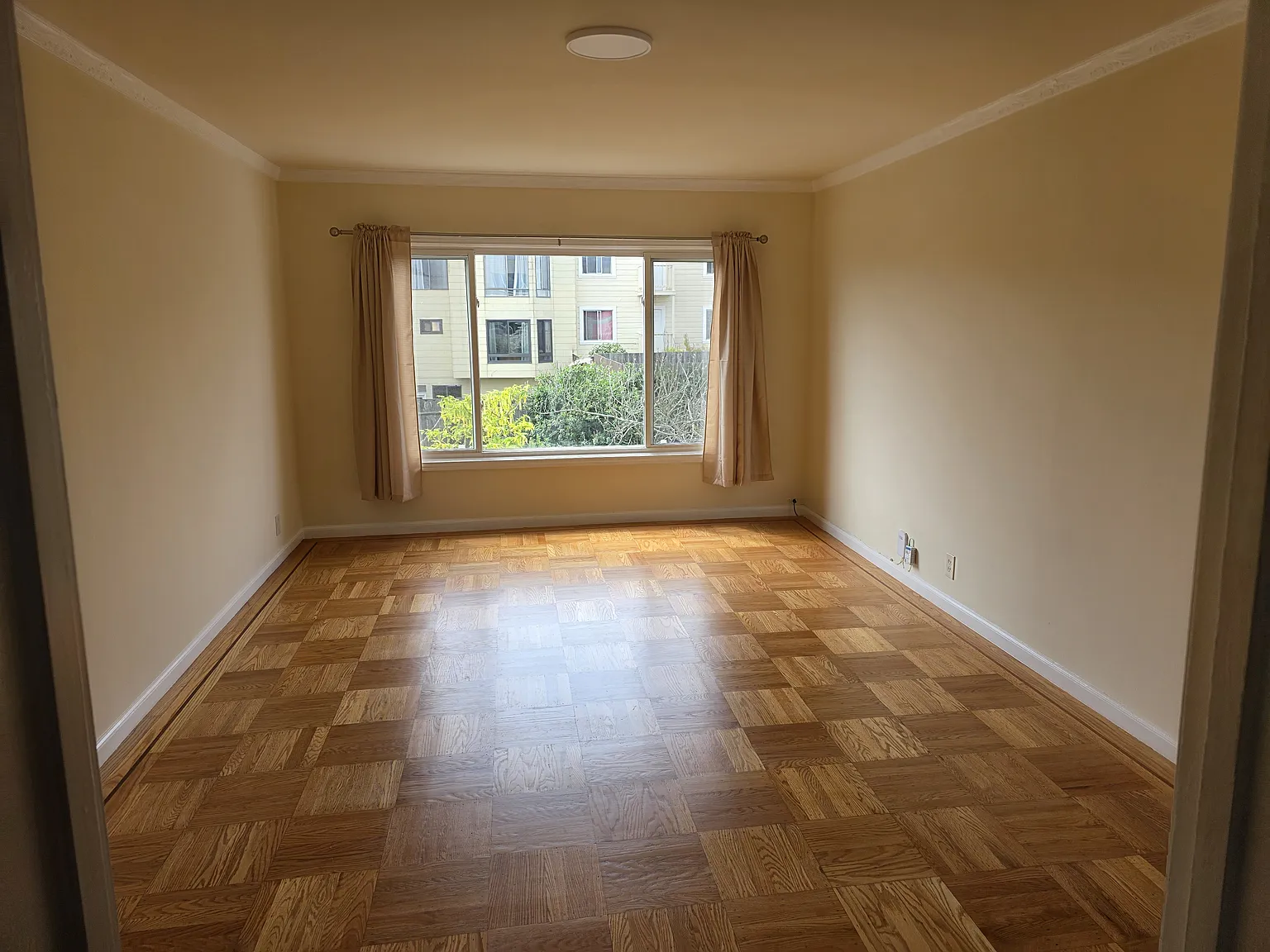 1 bed, $3,800 — Photo 1
