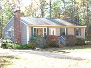 Nice, practical solution to home ownership. 5 rms, 3 brs, 1.5 baths.