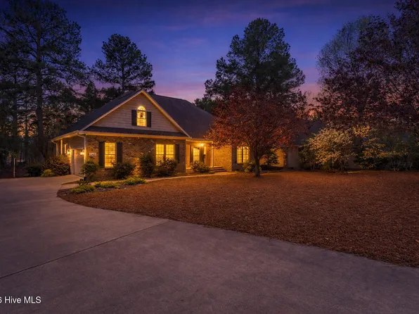 141 Longleaf Drive, West End, NC 27376