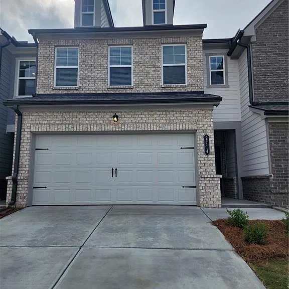 2714 Lou Ln — Photo 3