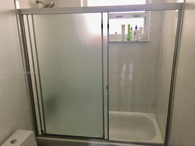 1610 Lenox Ave #416 — Photo 9
