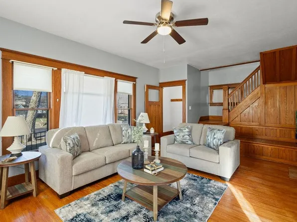 211 N 3rd St, Newman Grove, NE 68758