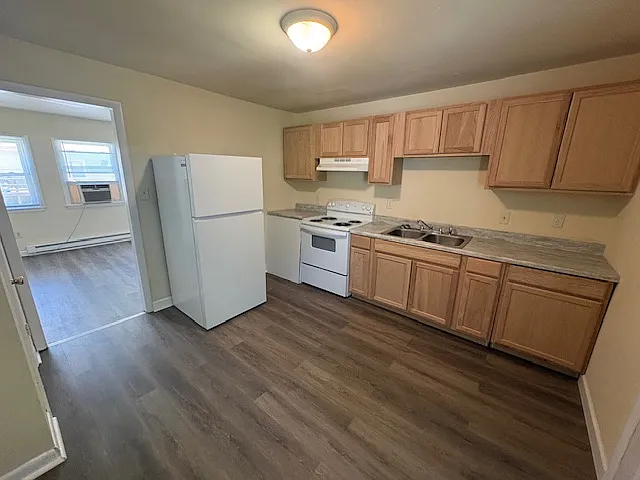 204 Don Eve Ct #D — Photo 3