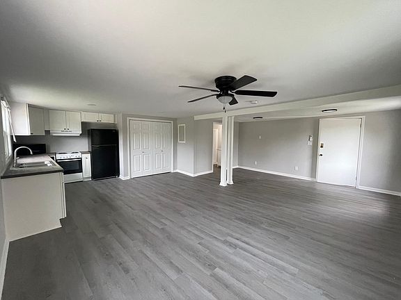 3rd image of 700 Valdese Ave #5