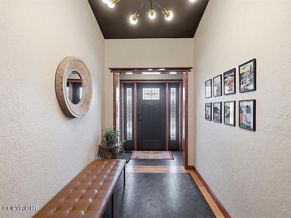 4th image of 3105 N Talbot Cir