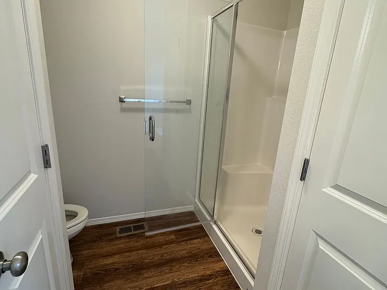655 Chapman Rd — Photo 14