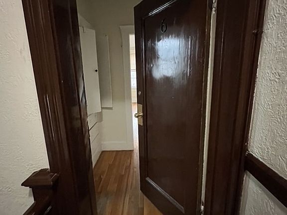 4th image of 6-9 James St #6