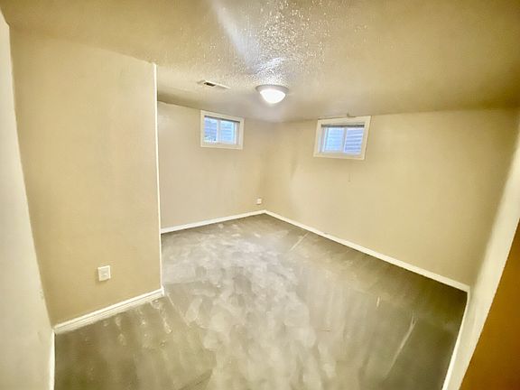 5th image of 2912B W 35th Ave