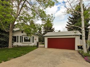 1250 Kinnikinnick Ct, Longmont, CO 80504