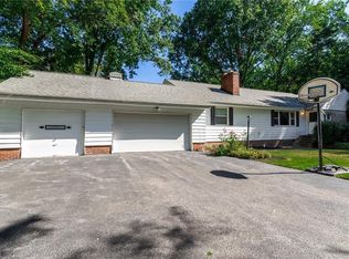 31299 Miles Rd, Orange, OH 44022