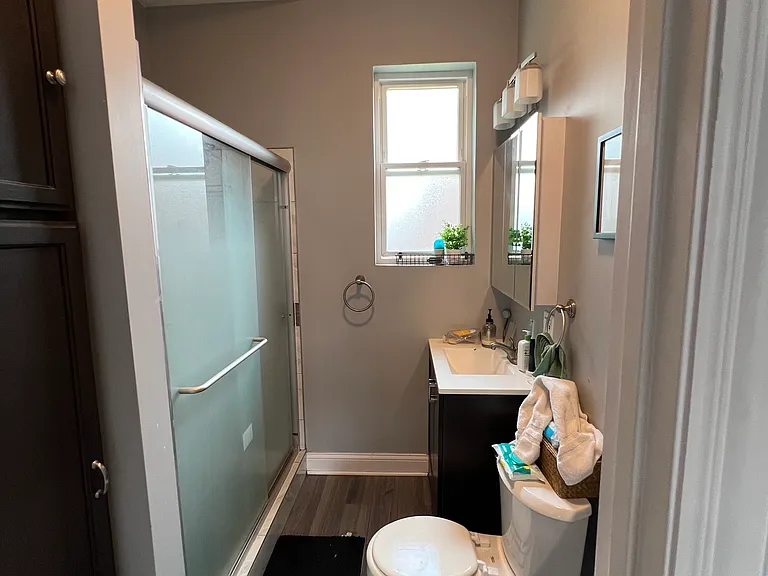 1920 S Sangamon St #1 — Photo 3