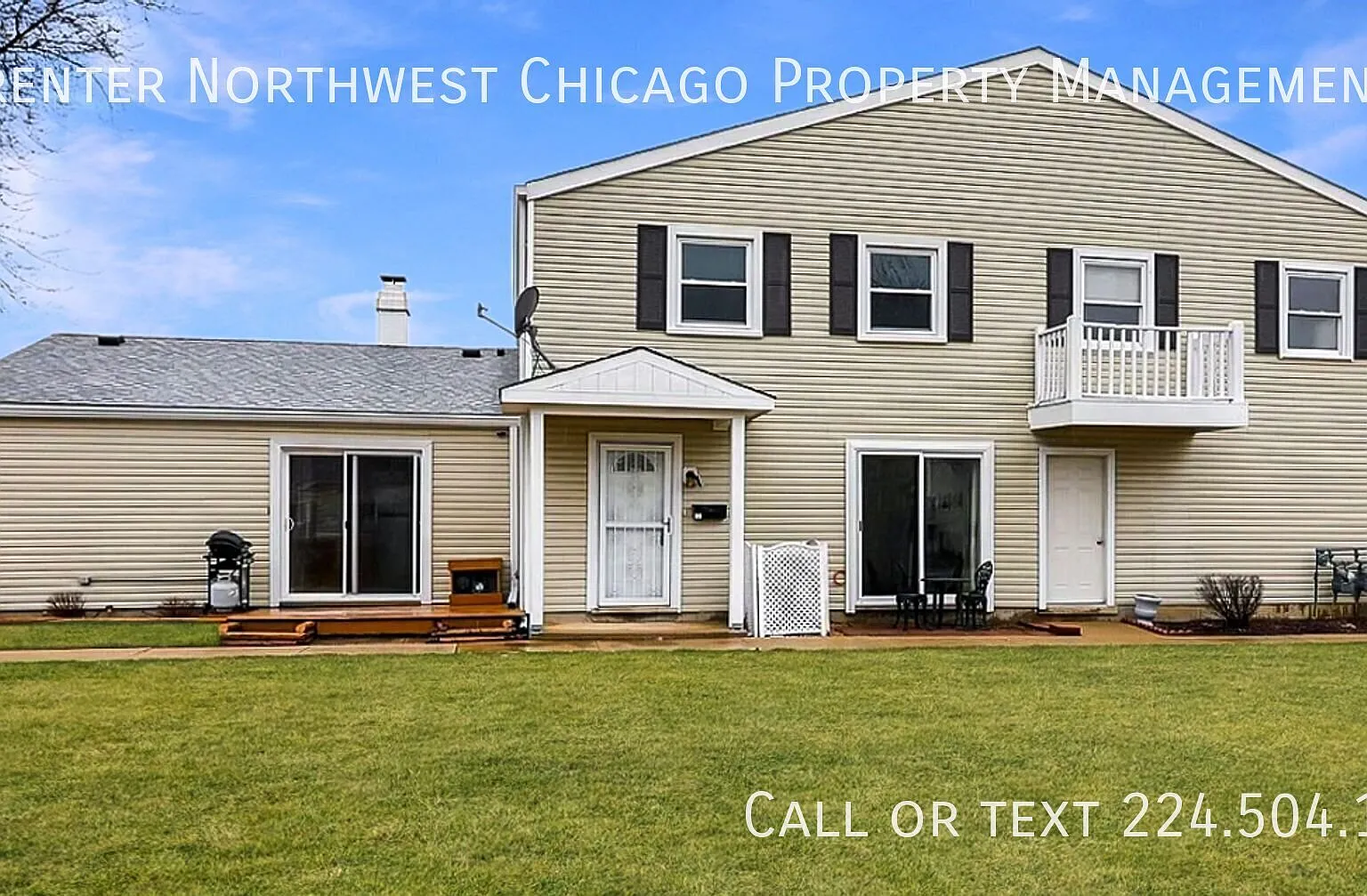2 Bedroom 1.5 Bath condo in Bartlett - near downtown! — Photo 1