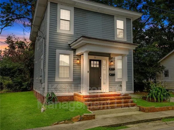 21 W 60th St #B, Savannah, GA 31405