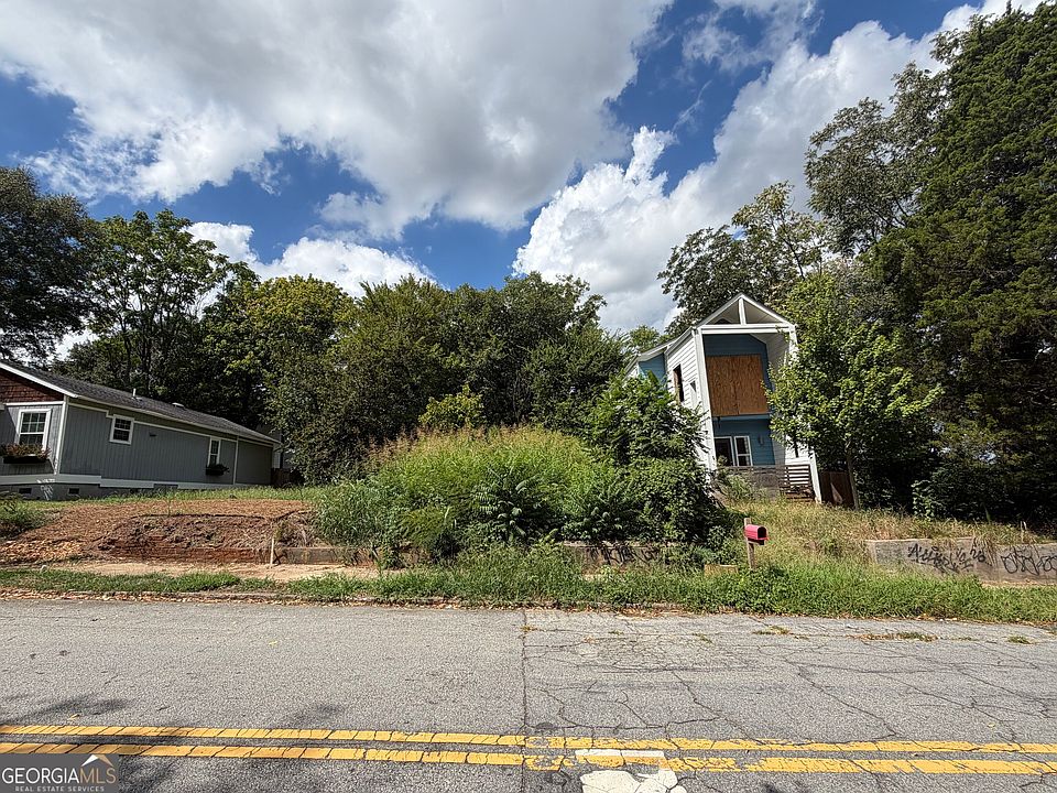 2nd image of 1049 Fortress Ave SW
