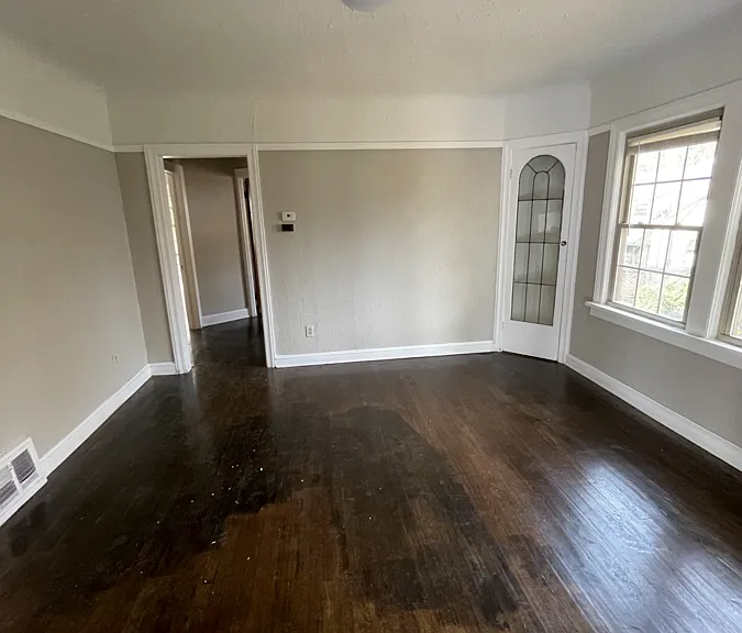 3614 Lynnfield Rd #UP — Photo 2