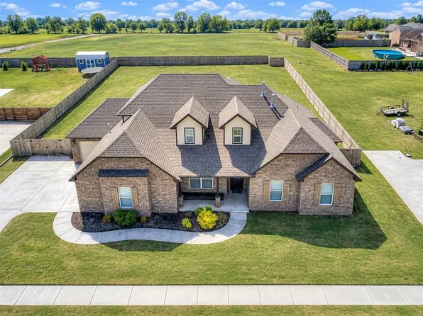 2817 Bens Cir, Yukon, OK 73099