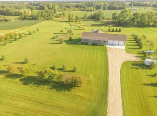 7040 Hope Rd SE, Nelson, MN 56355