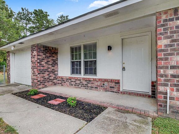 4th image of 4572 Garwood Dr