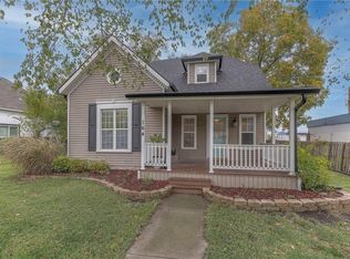 164 W Center St, Peculiar, MO 64078