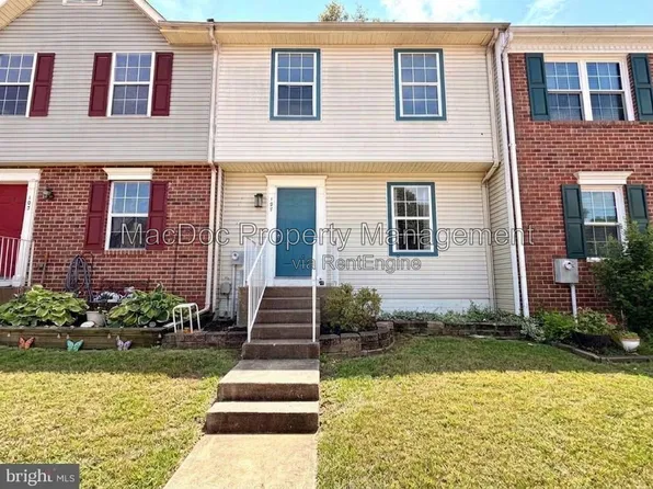 107 Stafford Mews Ln, Stafford, VA 22556