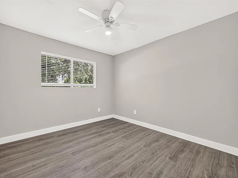 11202 Bandlon Dr — Photo 11