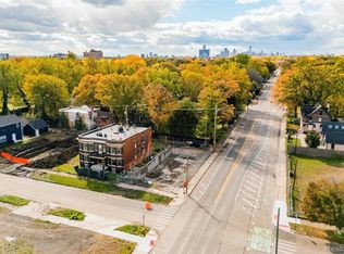 8646 Kercheval St, Detroit, MI 48214