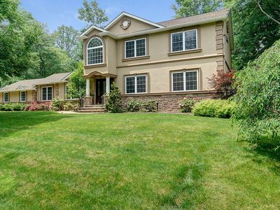 325 Timberline Rd, Mountainside, NJ, 07092