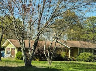 4537 Mockingbird Ln, Maiden, NC 28650