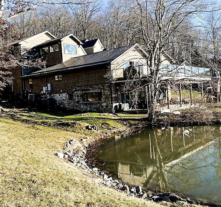 208 Flat Top Lake Rd, Ghent, WV 25843 Zillow