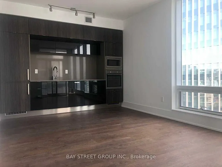 10 York St #3105 — Photo 4
