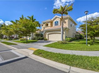 1613 Serrano Cir, Naples, FL 34105