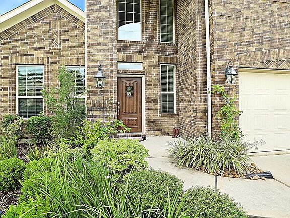 2nd image of 18753 Kelly Meadows Ln