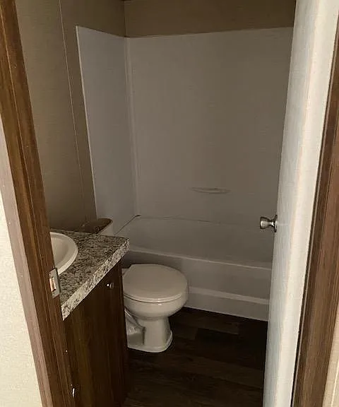 908 Turney Ln — Photo 12