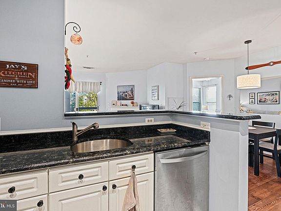 5th image of 2204 Westcourt Ln APT 316