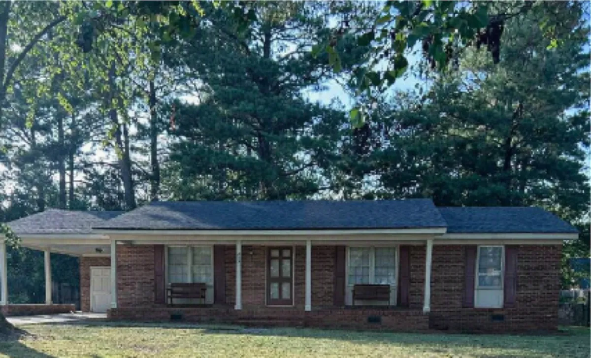 3 bed, 2.0 bath, 1513 sqft, $1,800 — Photo 1