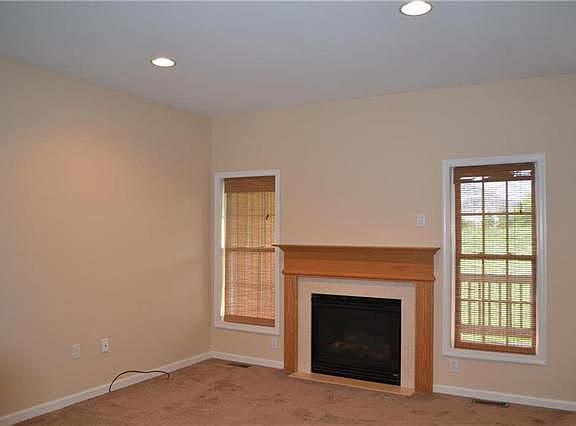 4th image of 204 S Kathryn St