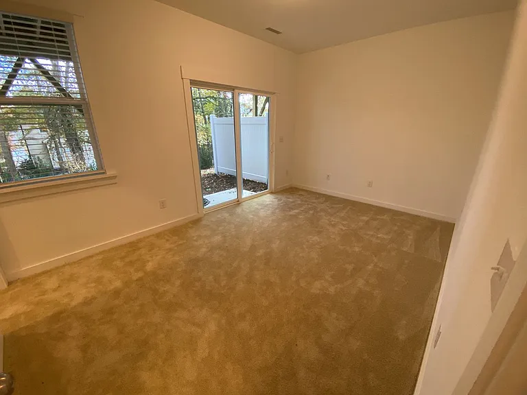 1110 Kiernan Grove Ln — Photo 37