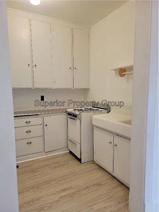 1 bed, 1.0 bath, 392 sqft, $1,100 — Photo 3