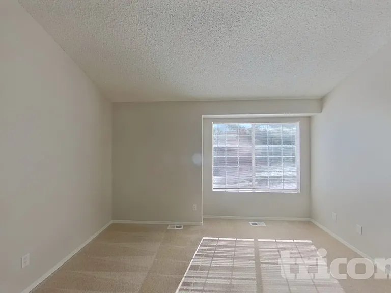656 Golden Eagle Dr — Photo 6