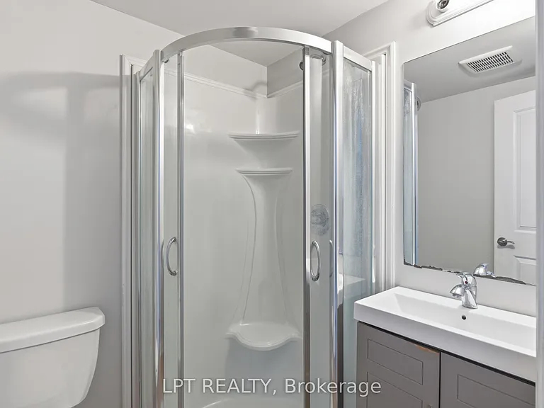 244 Penetanguishene Rd #4 — Photo 14