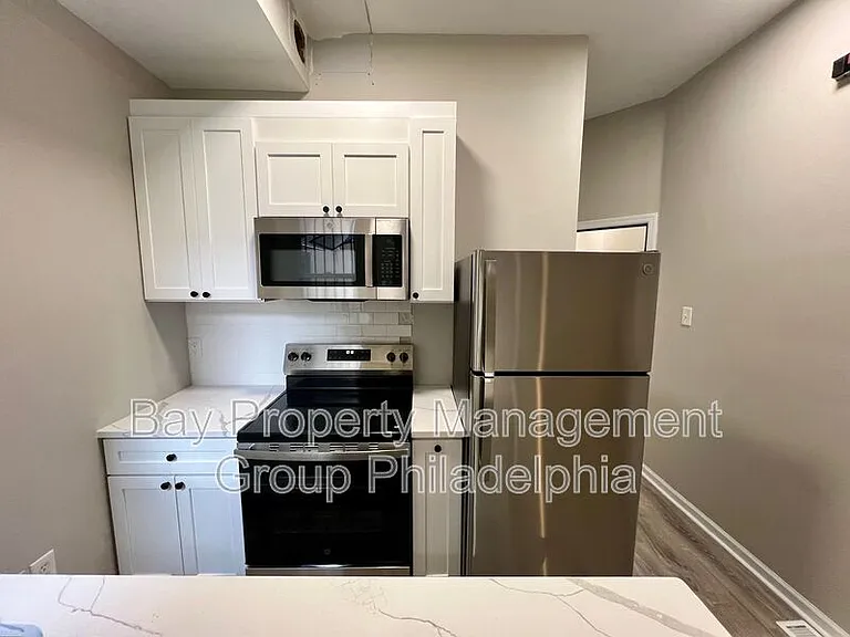 1844 Master St #1 — Photo 3