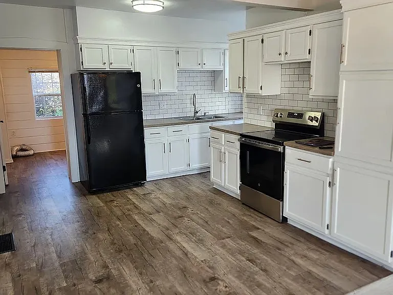 180 Green Acre Rd #A — Photo 7