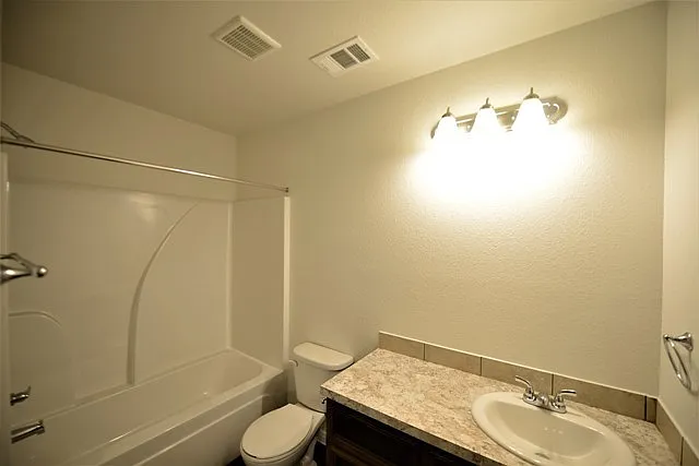 4507 Skyflower Ln — Photo 17