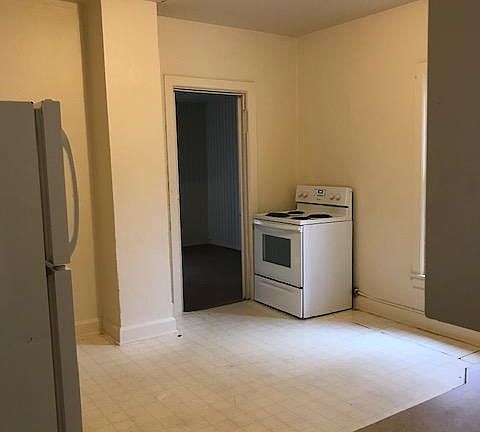 4th image of 578 N Grant St Unit 1/2
