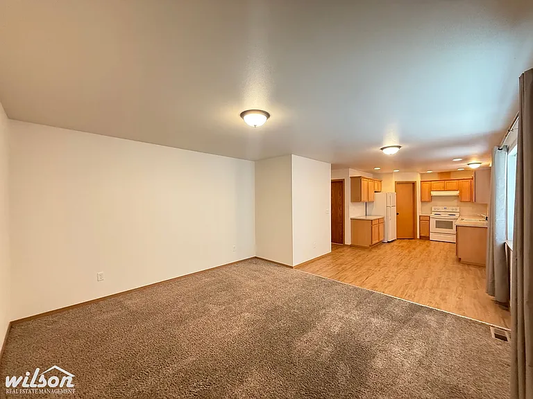 810 Fremont St — Photo 9